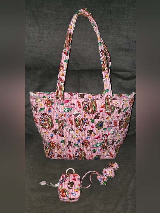 Vera Bradley Handbags - Harry Potter Honeydukes Tote w/ matching Candy Charm And Earbug Charm